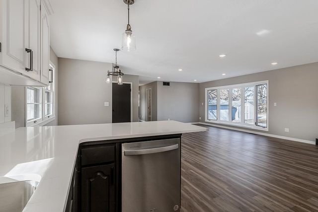 1458 Lookout Drive, North Mankato, MN 56003