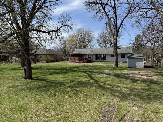 1458 Lookout Drive, North Mankato, MN 56003