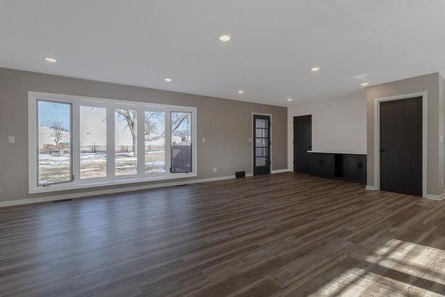 1458 Lookout Drive, North Mankato, MN 56003