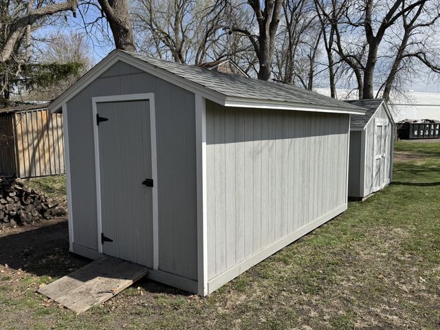 1458 Lookout Drive, North Mankato, MN 56003