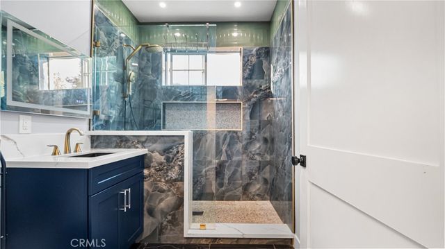 727 B E Myrtle Avenue, Glendora, CA 91741