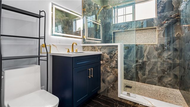 727 B E Myrtle Avenue, Glendora, CA 91741