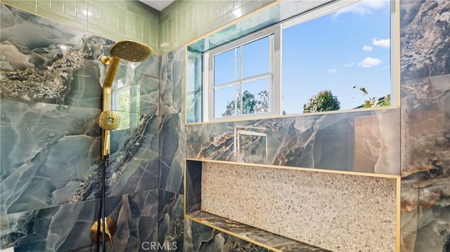 727 B E Myrtle Avenue, Glendora, CA 91741