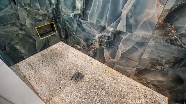 727 B E Myrtle Avenue, Glendora, CA 91741