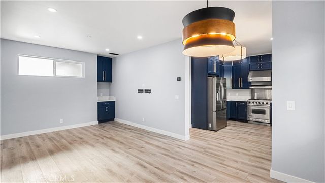 727 B E Myrtle Avenue, Glendora, CA 91741