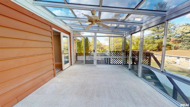 2833 SUSAN Curve, Peoria, IL 61615