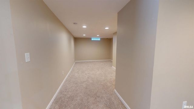 2833 SUSAN Curve, Peoria, IL 61615