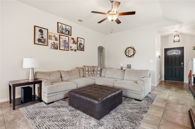 7526 Loyd Neal Dr, Corpus Christi, TX 78414