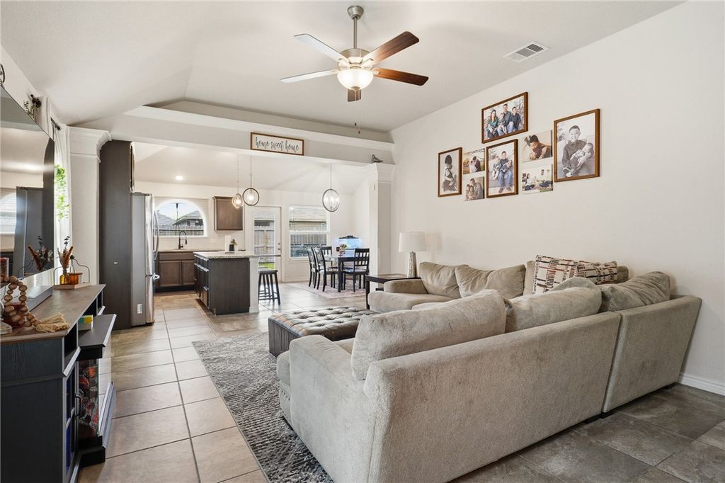 7526 Loyd Neal Dr, Corpus Christi, TX 78414 — photo 5