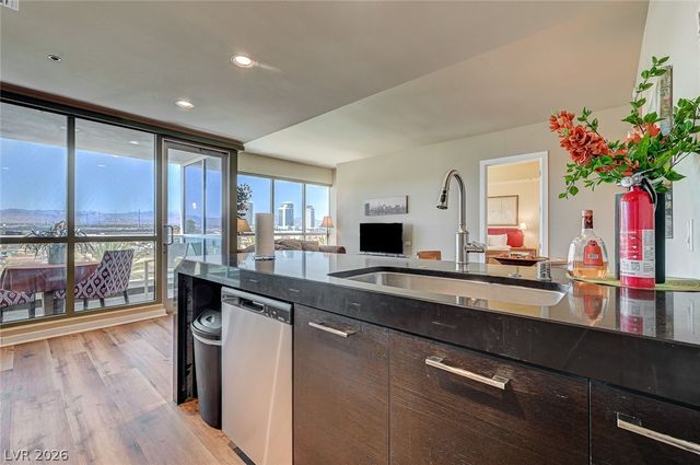 4575 Dean Martin Drive 506, Las Vegas, NV 89103
