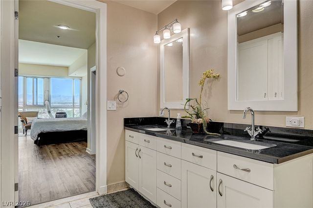 4575 Dean Martin Drive 506, Las Vegas, NV 89103