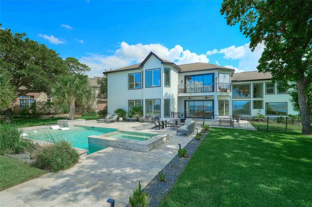 11706 Edgewater Court, Montgomery, TX 77356
