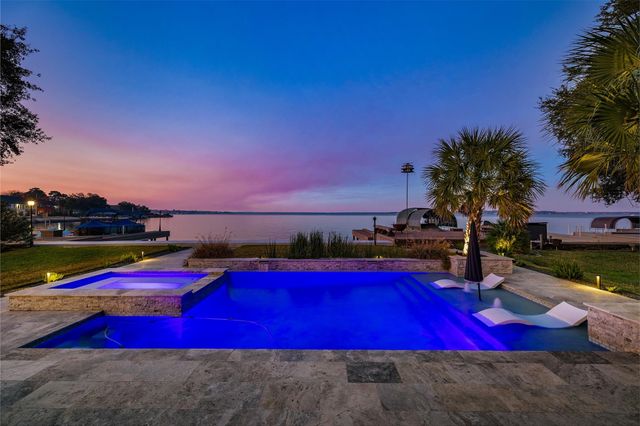 11706 Edgewater Court, Montgomery, TX 77356
