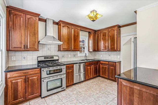 69-37 Fleet Street, New York City, NY 11375