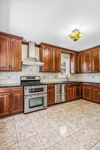 69-37 Fleet Street, New York City, NY 11375
