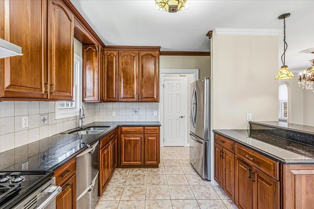 69-37 Fleet Street, New York City, NY 11375