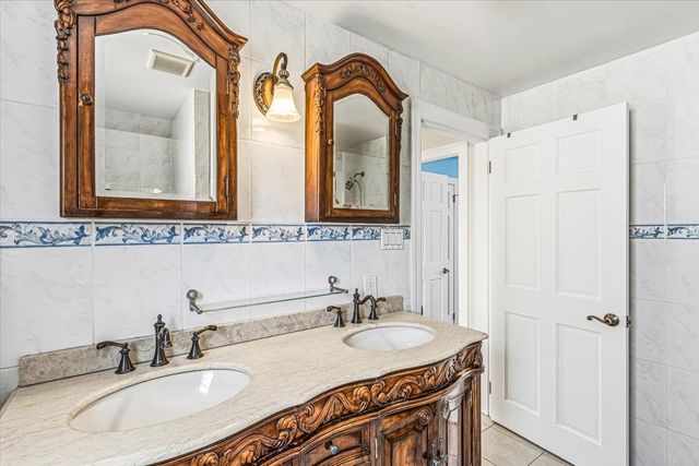 69-37 Fleet Street, New York City, NY 11375