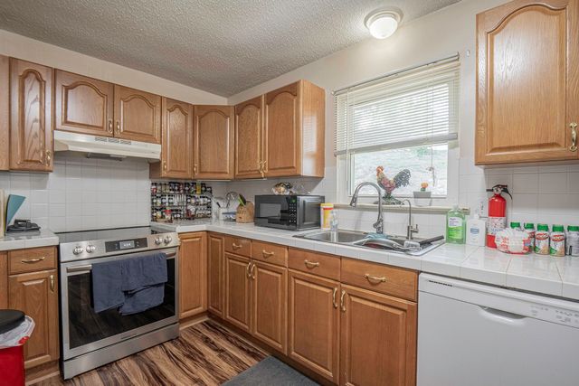 254 Midway Avenue, Rossville, GA 30741
