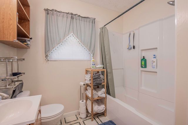 254 Midway Avenue, Rossville, GA 30741