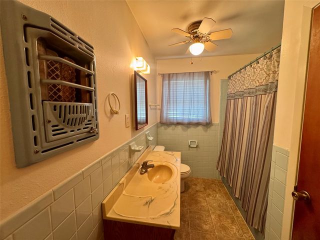 132 Columbia, Palestine, TX 75803