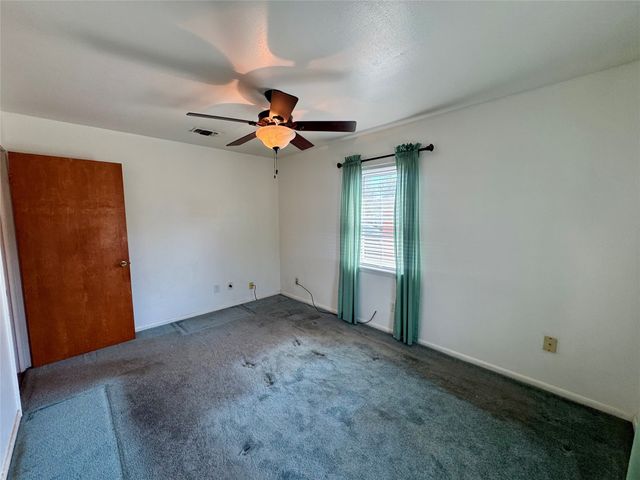 132 Columbia, Palestine, TX 75803