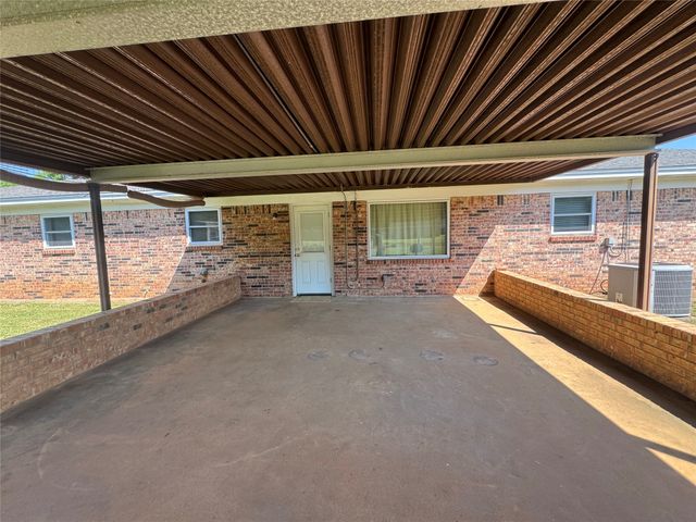 132 Columbia, Palestine, TX 75803