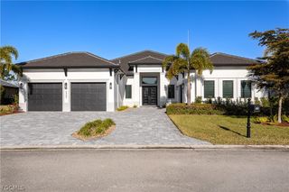 3337 Chestnut Grove DR, Alva, FL 33920