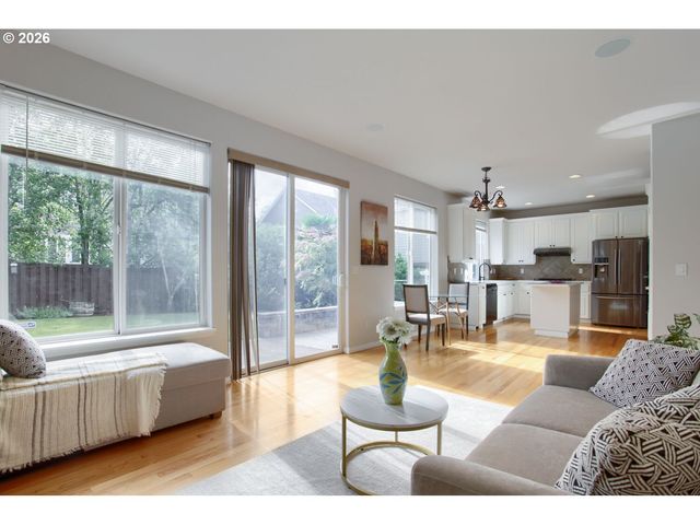 5254 Nw SKYCREST Pkwy, Portland, OR 97229