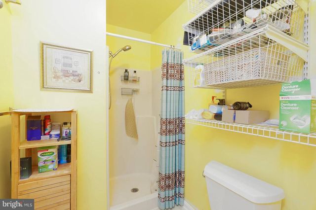 8700 EAST GRV, Upper Marlboro, MD 20774