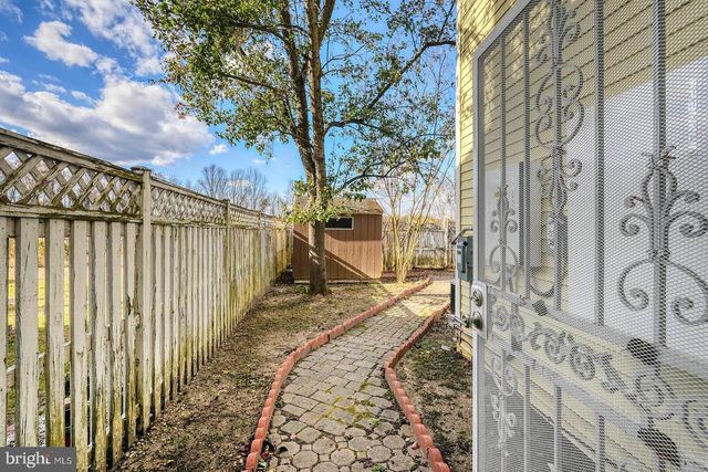 8700 EAST GRV, Upper Marlboro, MD 20774