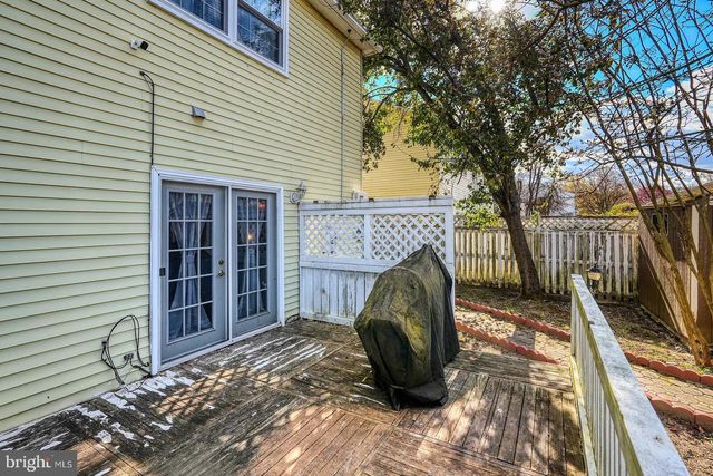 8700 EAST GRV, Upper Marlboro, MD 20774