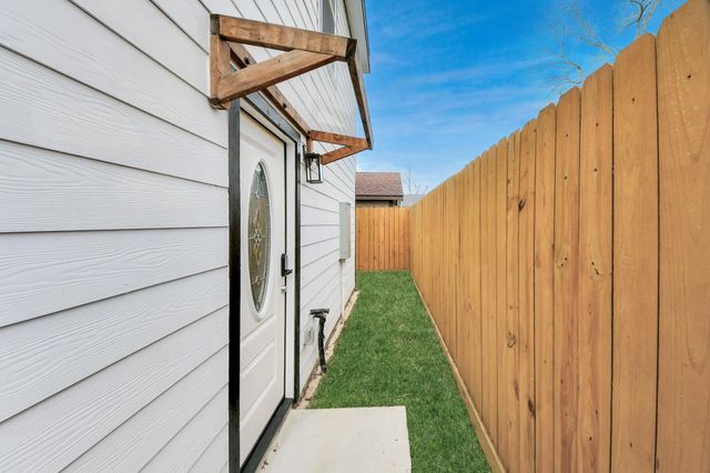 2310 Wavell Street A, Houston, TX 77088