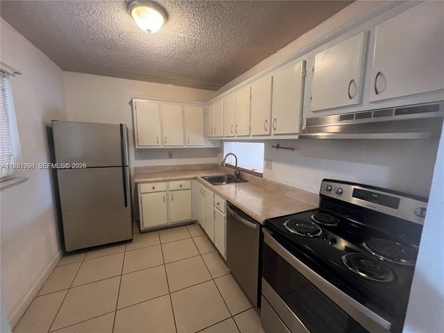 8500 SW 133rd Ave Rd 305, Miami, FL 33183