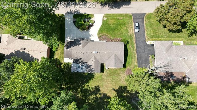 3144 Upton Drive, Troy, MI 48084