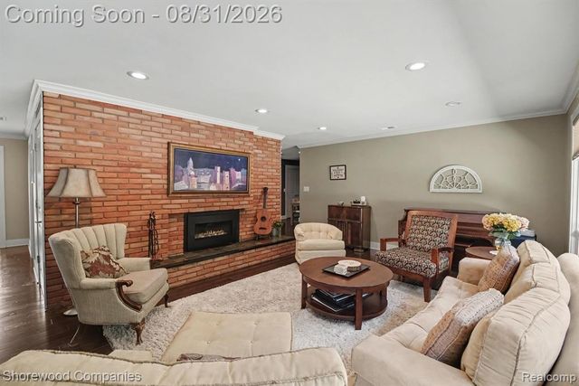 3144 Upton Drive, Troy, MI 48084