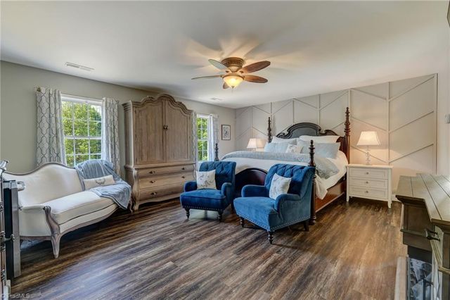 1819 Longmont Drive, Kernersville, NC 27284