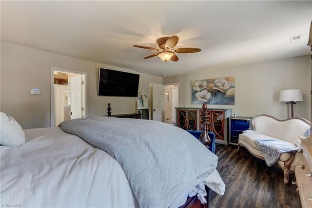 1819 Longmont Drive, Kernersville, NC 27284