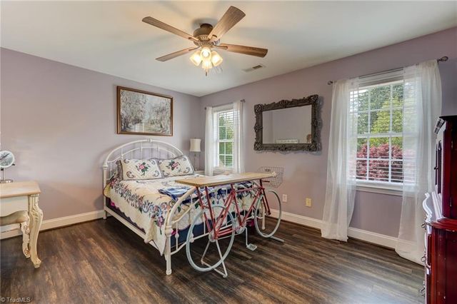 1819 Longmont Drive, Kernersville, NC 27284