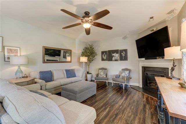 1819 Longmont Drive, Kernersville, NC 27284