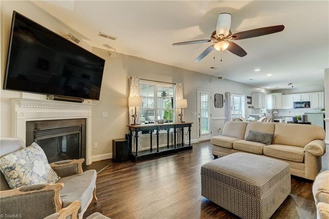1819 Longmont Drive, Kernersville, NC 27284