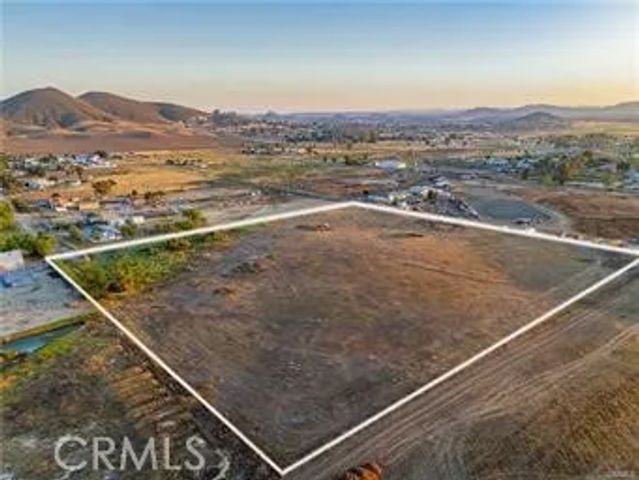 1 Patita, Winchester, CA 92596