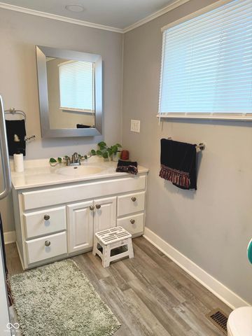615 N East Street, Tipton, IN 46072