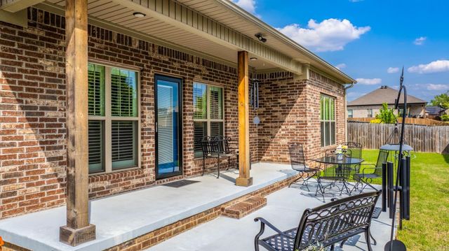 122 Lydia Drive, Maumelle, AR 72113