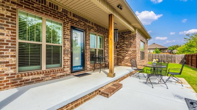 122 Lydia Drive, Maumelle, AR 72113