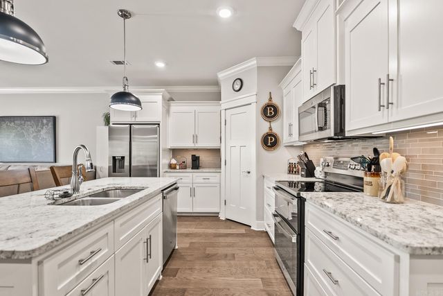 122 Lydia Drive, Maumelle, AR 72113