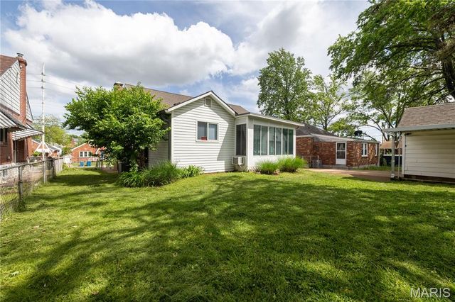 9343 Mackenzie Road, Affton, MO 63123