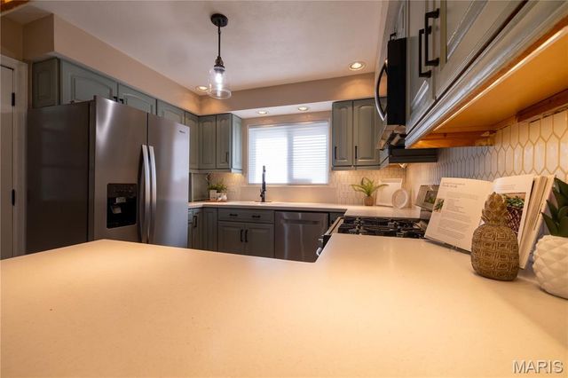 9343 Mackenzie Road, Affton, MO 63123