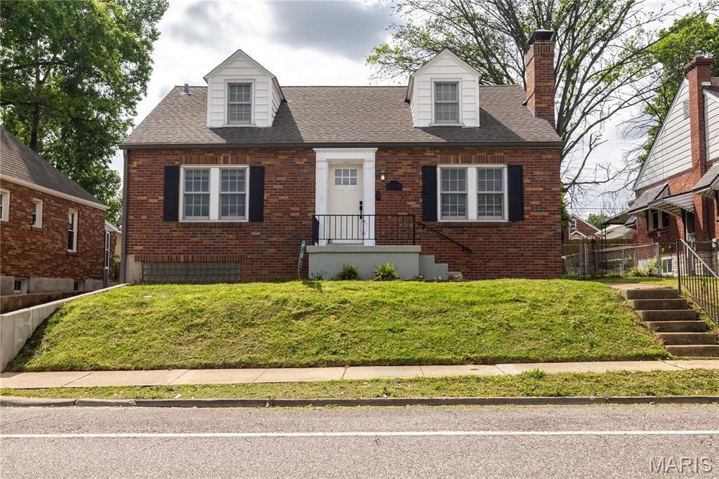 9343 Mackenzie Road, Affton, MO 63123
