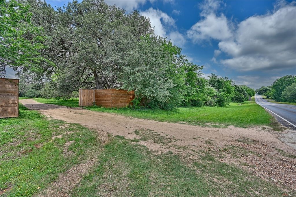 810 Highway 237, Burton, TX 77835 — photo 5