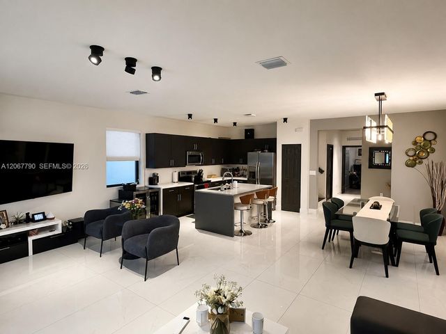 10944 W 35th Lane, Hialeah, FL 33018